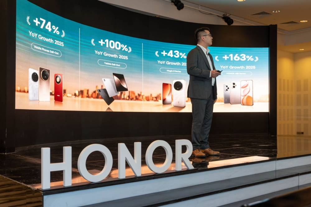 HONOR تفتح الطلبات المسبقة لسلسلة HONOR 600 Series مع أداء رائد يضاهي الهواتف في فئتها 62 honor-تفتح-الطلبات-المسبقة-لسلسلة-honor-600-series-مع-أداء-رائد-يضاهي-الهواتف-في-فئتها