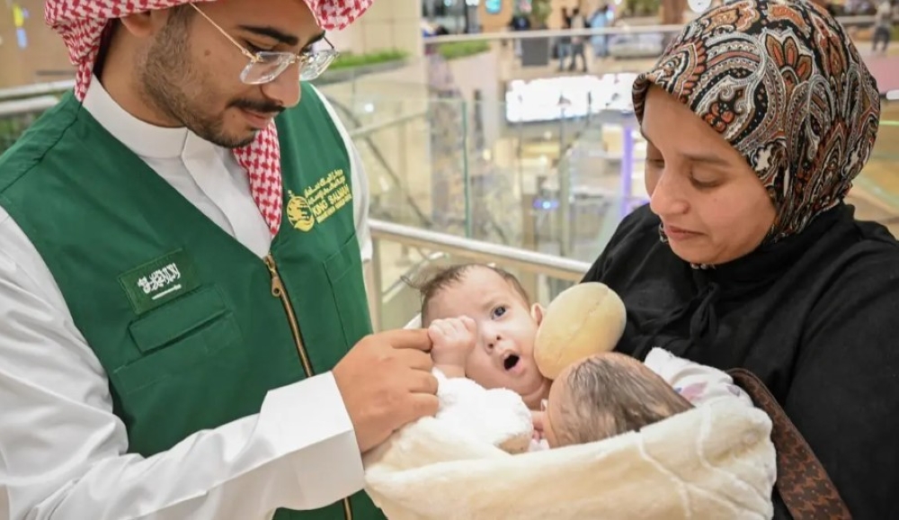 عاجل: إنفاذًا لتوجيهات القيادة.. وصول التوأم الملتصق المغربي "سجى وضحى" إلى الرياض 60 عاجل:-إنفاذًا-لتوجيهات-القيادة.-وصول-التوأم-الملتصق-المغربي-“سجى-وضحى”-إلى-الرياض