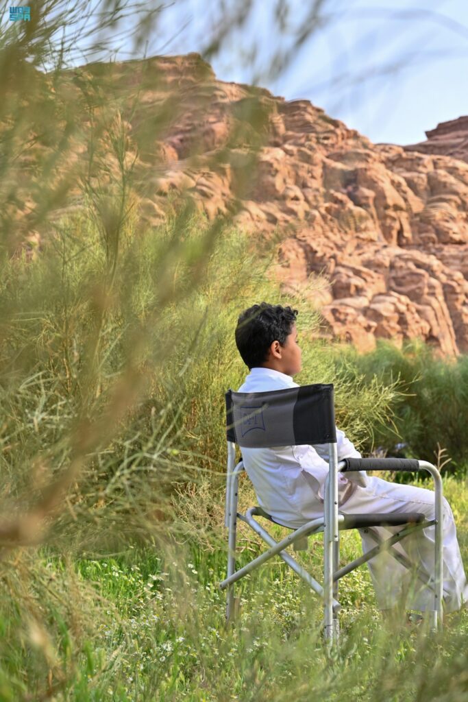 تبوك.. فيضة "النجيلة" تجذب الأهالي والزوار للاستمتاع بأجواء الربيع 19 تبوك.-فيضة-“النجيلة”-تجذب-الأهالي-والزوار-للاستمتاع-بأجواء-الربيع