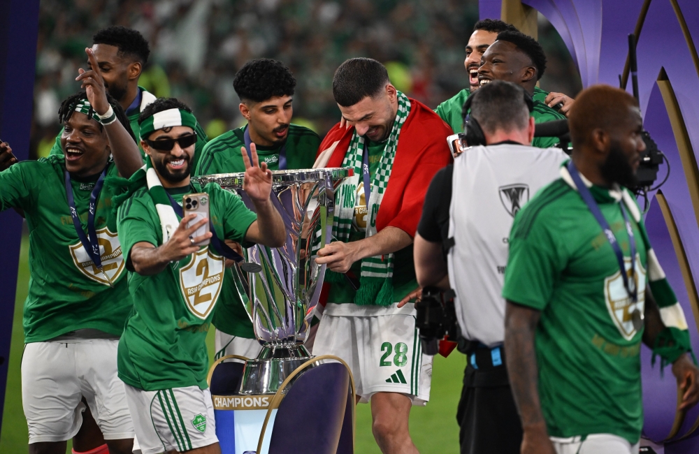 جائزة الأهلي المالية بعد التتويج بلقب نخبة آسيا 11 جائزة-الأهلي-المالية-بعد-التتويج-بلقب-نخبة-آسيا