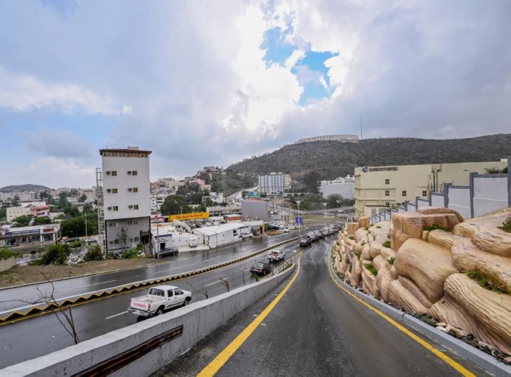 مصحوبة بعواصف رعدية.. هطول أمطار متفرقة على منطقة الباحة 57 مصحوبة-بعواصف-رعدية.-هطول-أمطار-متفرقة-على-منطقة-الباحة