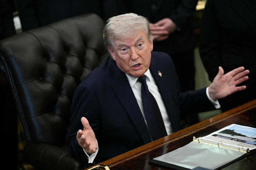 مسؤول أمريكي: ترامب محبط بسبب عدم تقديم إيران تنازلات نووية خلال المحادثات 10 مسؤول-أمريكي:-ترامب-محبط-بسبب-عدم-تقديم-إيران-تنازلات-نووية-خلال-المحادثات