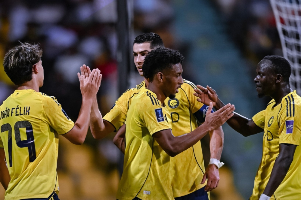 7 لاعبين بالنصر مهددين بالغياباب في الديربي أمام الهلال 47 7-لاعبين-بالنصر-مهددين-بالغياباب-في-الديربي-أمام-الهلال