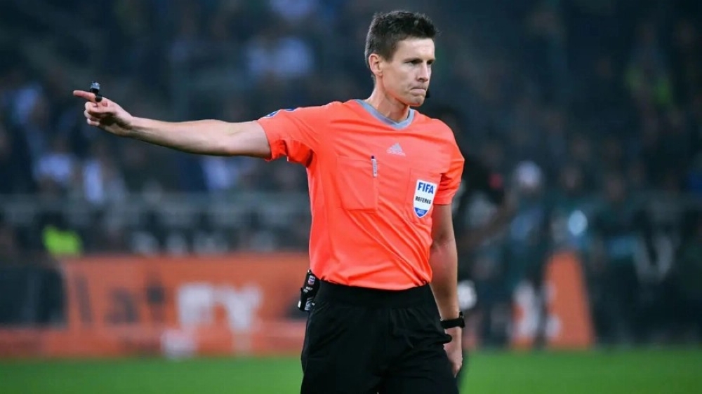 أدار 3 مباريات في روشن وشهد على خسارة ثقيلة للهلال.. من هو حكم نهائي كأس الملك؟ 11 أدار-3-مباريات-في-روشن-وشهد-على-خسارة-ثقيلة-للهلال.-من-هو-حكم-نهائي-كأس-الملك؟