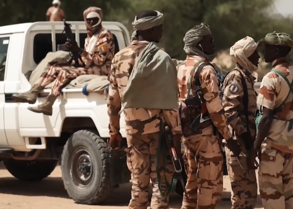 بعد مقتل 26 من الجيش.. إعلان حالة الطوارئ بإقليم البحيرة في تشاد 9 بعد-مقتل-26-من-الجيش.-إعلان-حالة-الطوارئ-بإقليم-البحيرة-في-تشاد