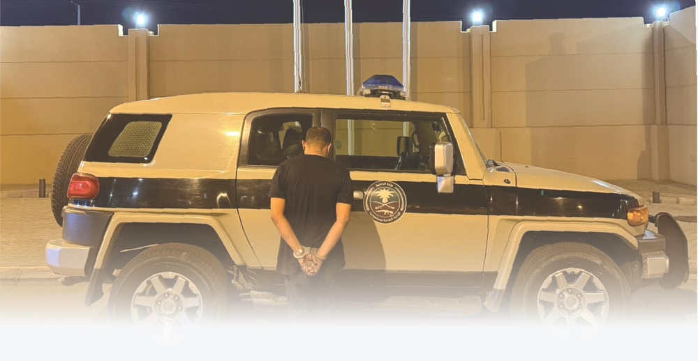 جازان.. القبض على مواطن لنقله 4 مخالفين لنظام أمن الحدود 57 جازان.-القبض-على-مواطن-لنقله-4-مخالفين-لنظام-أمن-الحدود